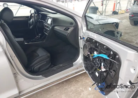 2018 Hyundai Sonata Sport z USA, uszkodzony, nr VIN 5NPE34AF6JH667635